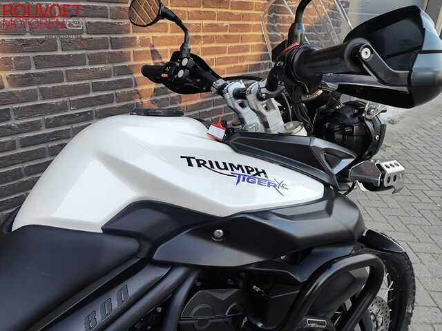 triumph - tiger-800-xc