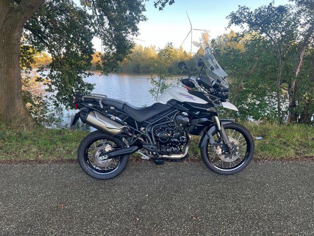 triumph - tiger-800-xc