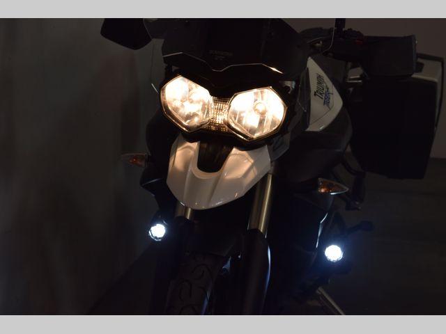 triumph - tiger-800-xc