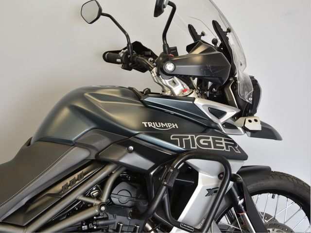triumph - tiger-800-xca