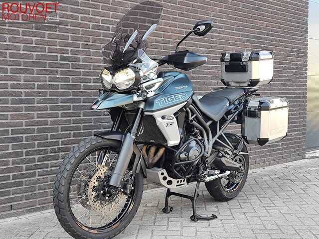 triumph - tiger-800-xca