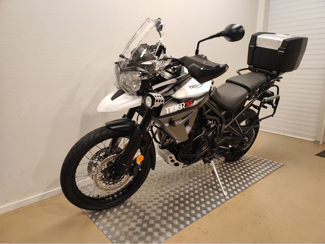 triumph - tiger-800-xca