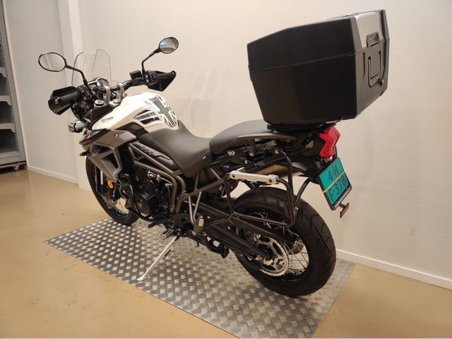 triumph - tiger-800-xca