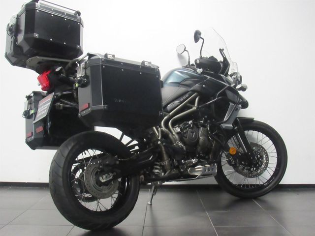 triumph - tiger-800-xca