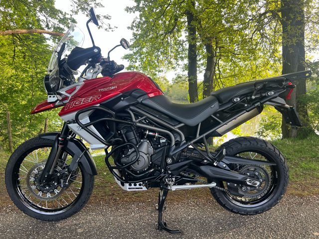 triumph - tiger-800-xca