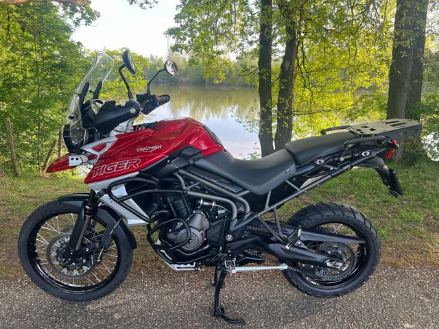 triumph - tiger-800-xca