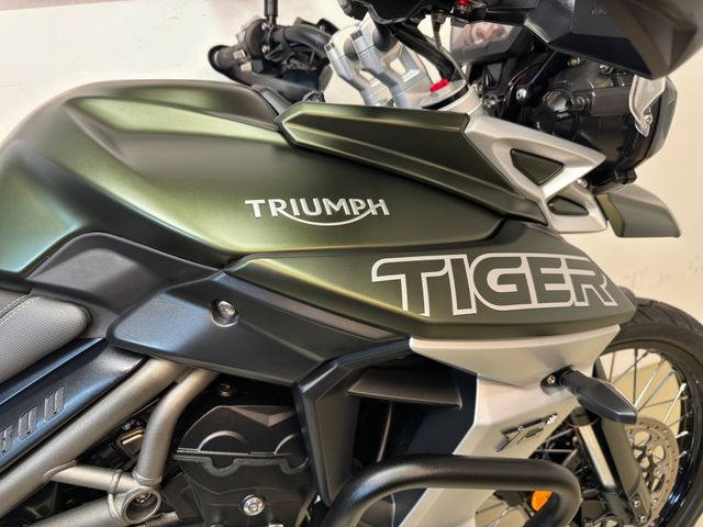 triumph - tiger-800-xcx