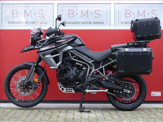 triumph - tiger-800-xcx