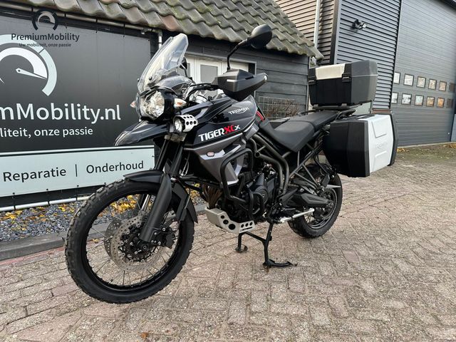 triumph - tiger-800-xcx