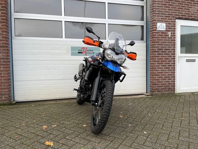 triumph - tiger-800-xcx