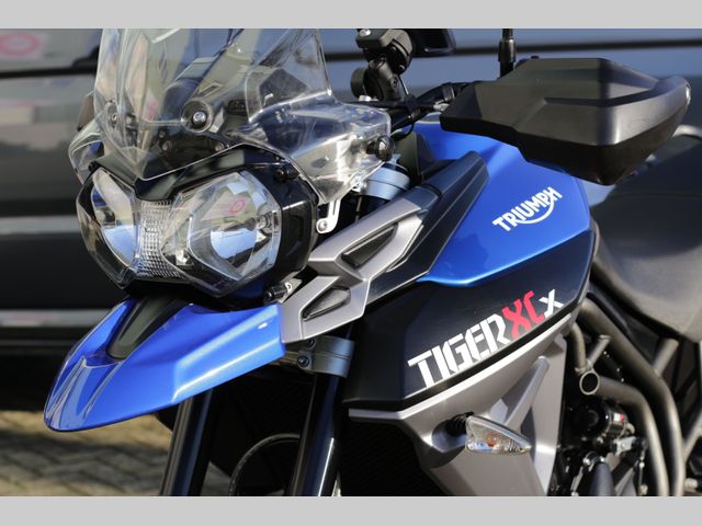 triumph - tiger-800-xcx