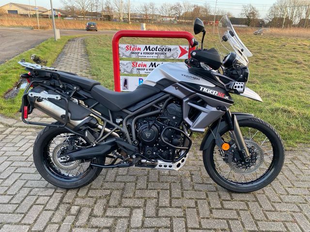 triumph - tiger-800-xcx