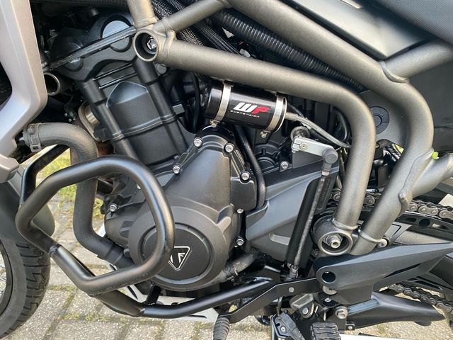 triumph - tiger-800-xcx