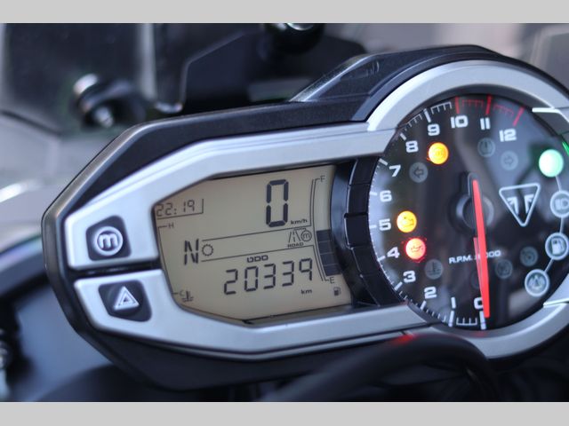 triumph - tiger-800-xcx