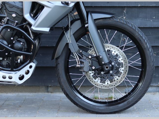 triumph - tiger-800-xcx