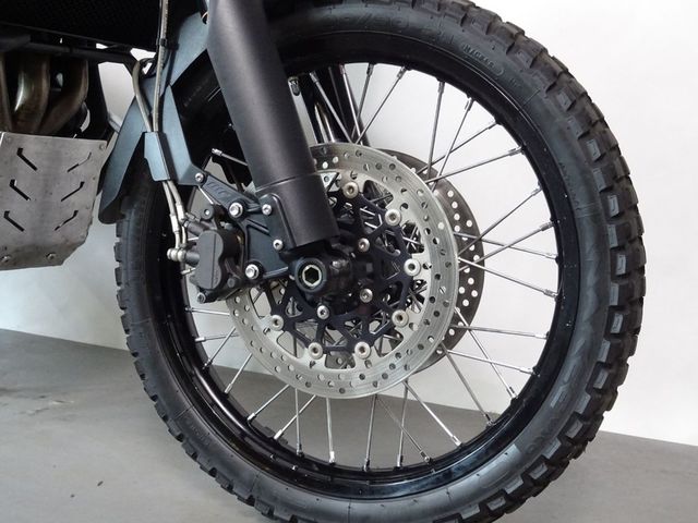triumph - tiger-800-xcx