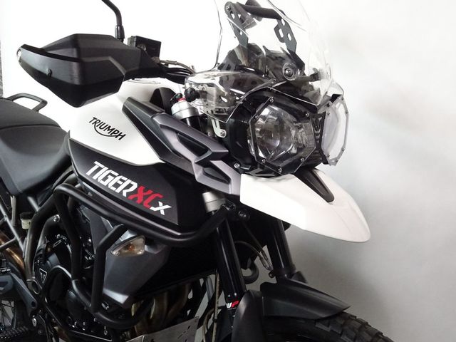 triumph - tiger-800-xcx