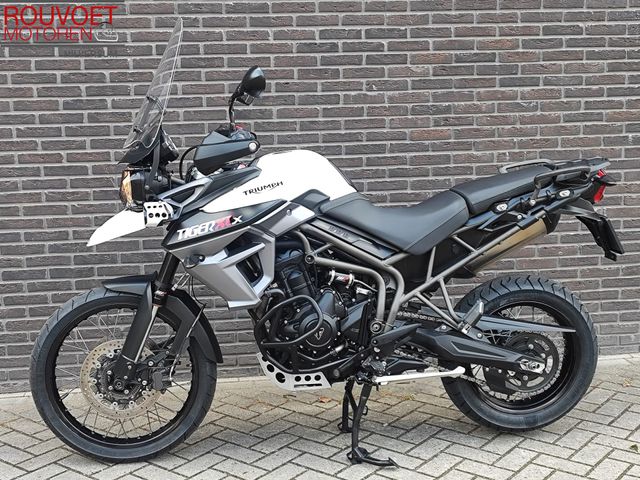 triumph - tiger-800-xcx