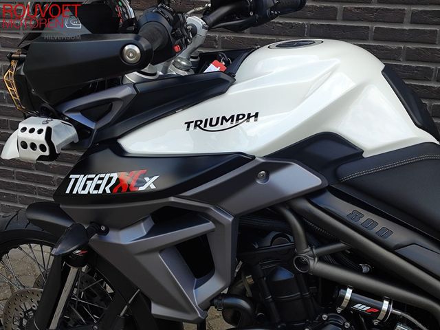 triumph - tiger-800-xcx