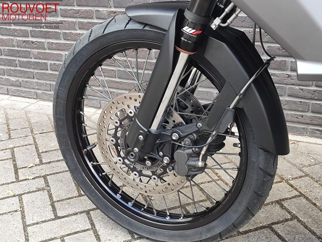 triumph - tiger-800-xcx