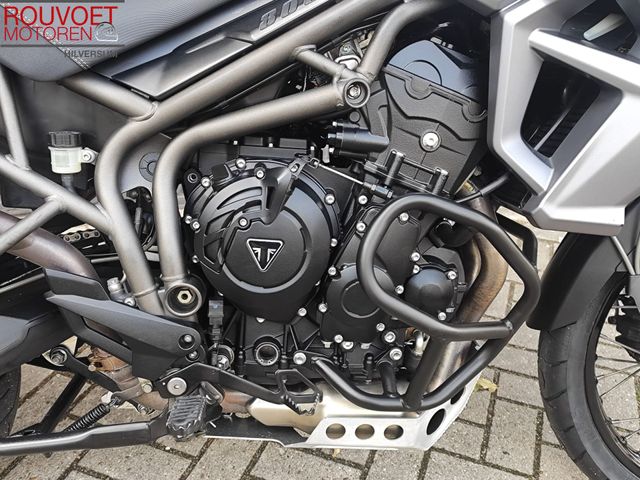 triumph - tiger-800-xcx
