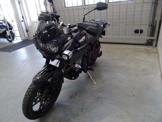 triumph - tiger-800-xr