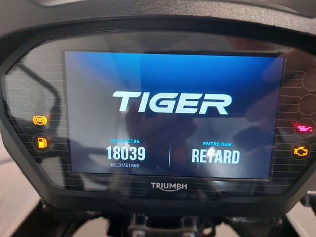 triumph - tiger-800-xrx