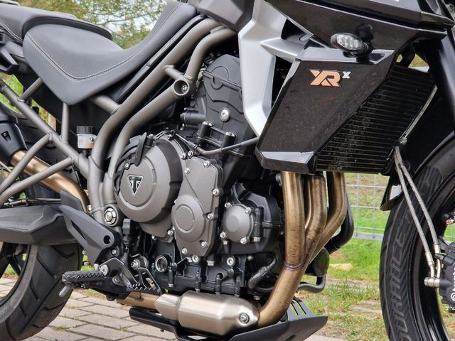 triumph - tiger-800-xrx