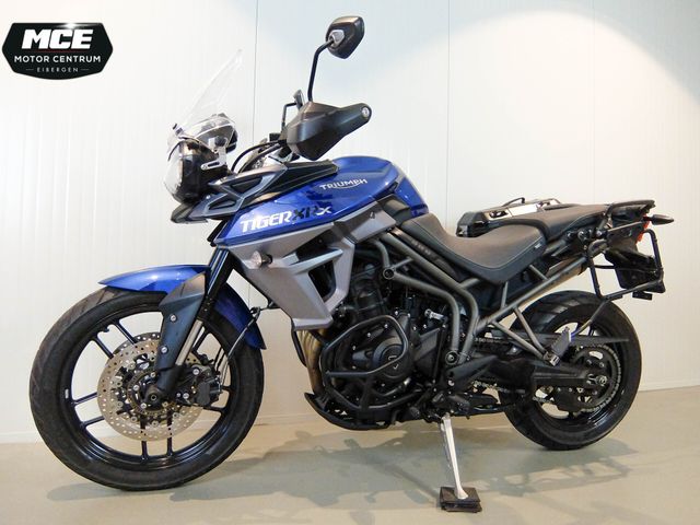 triumph - tiger-800-xrx