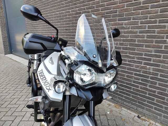 triumph - tiger-800-xrx