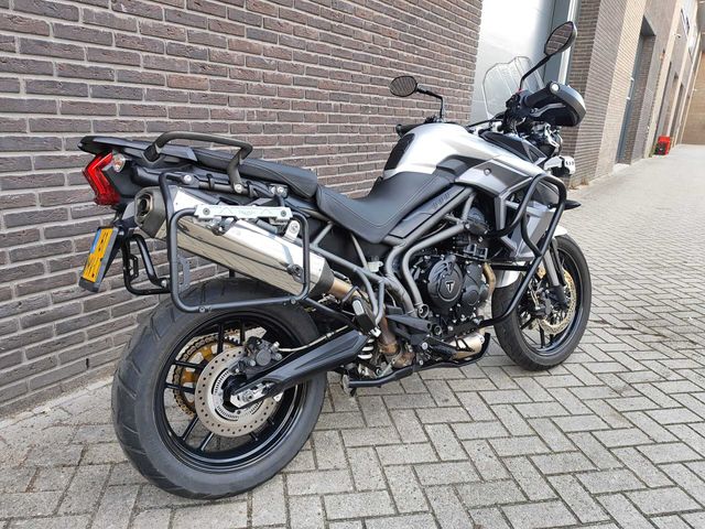 triumph - tiger-800-xrx