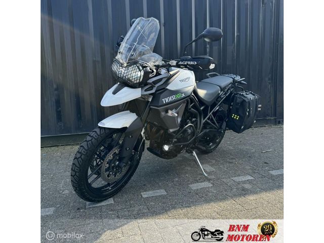 triumph - tiger-800-xrx