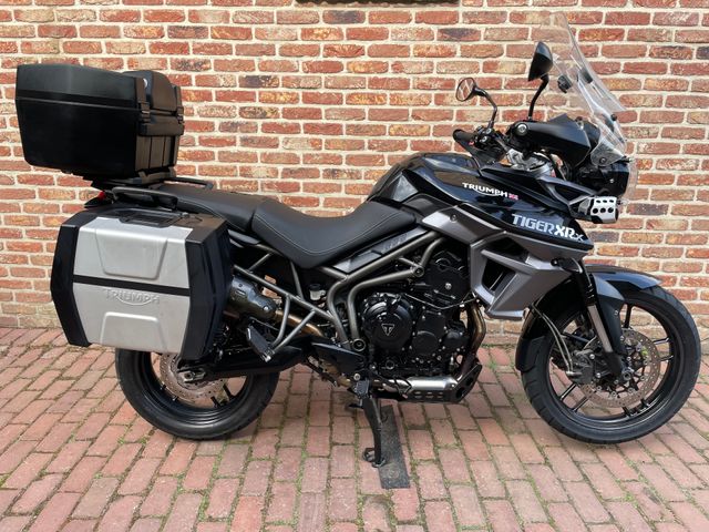 triumph - tiger-800-xrx