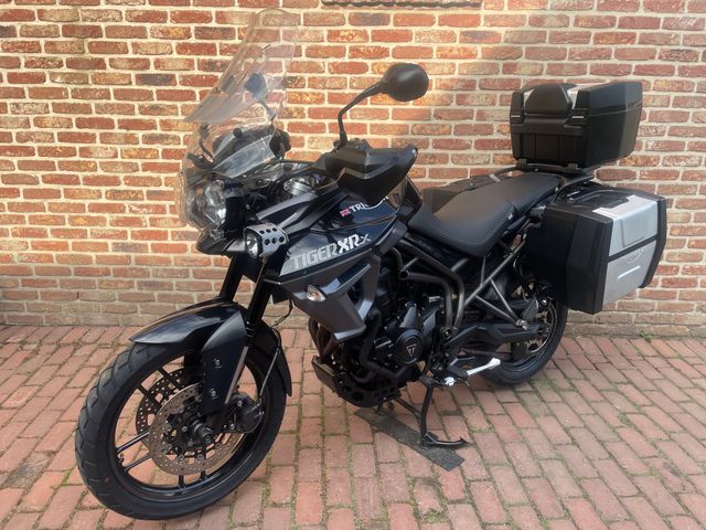 triumph - tiger-800-xrx