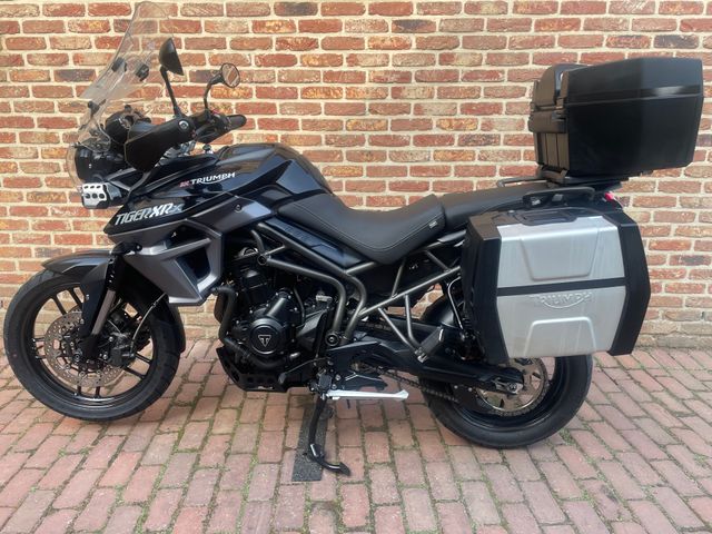 triumph - tiger-800-xrx