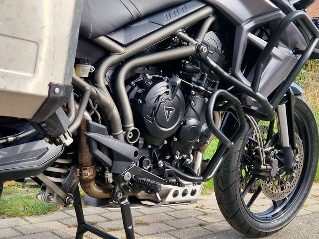 triumph - tiger-800-xrx