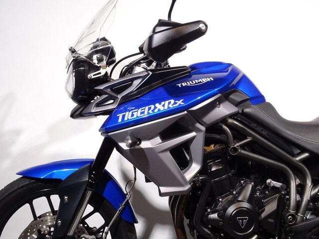 triumph - tiger-800-xrx