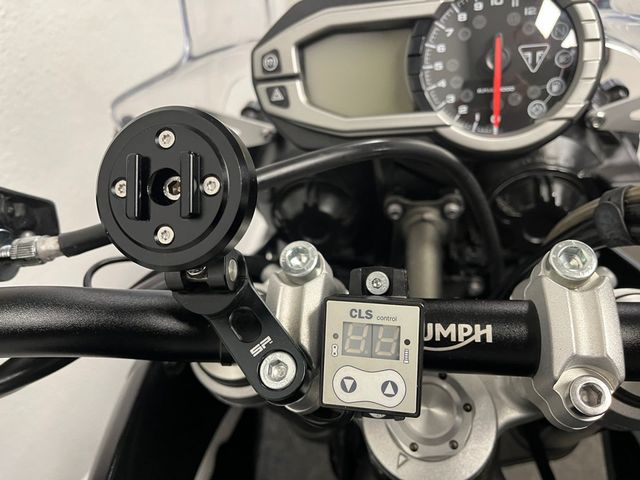 triumph - tiger-800-xrx