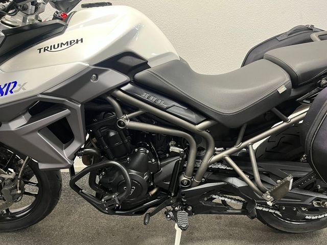 triumph - tiger-800-xrx