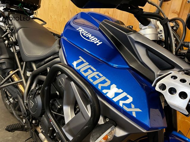 triumph - tiger-800-xrx