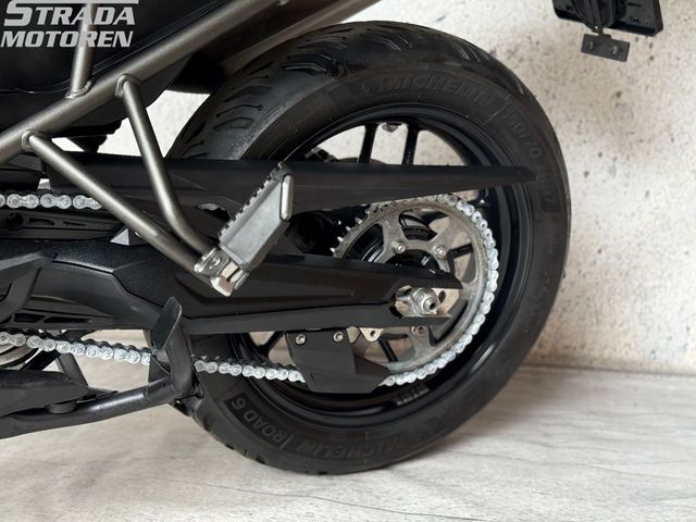 triumph - tiger-800-xrx