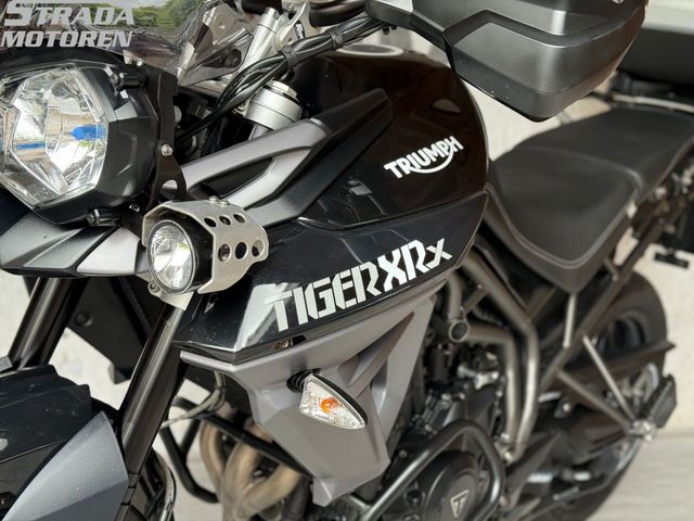 triumph - tiger-800-xrx