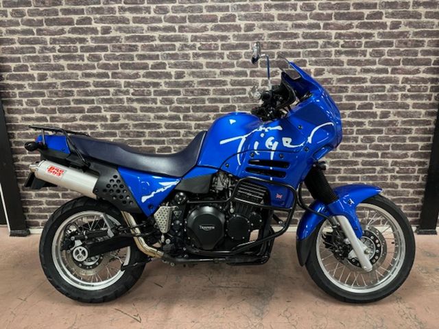 triumph - tiger-900