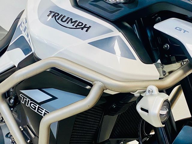 triumph - tiger-900-gt