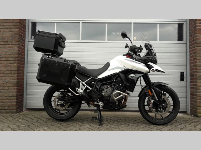 triumph - tiger-900-gt-pro