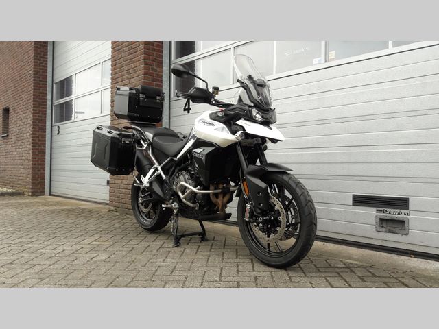 triumph - tiger-900-gt-pro