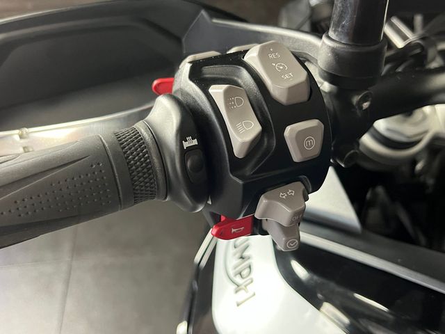 triumph - tiger-900-gt-pro