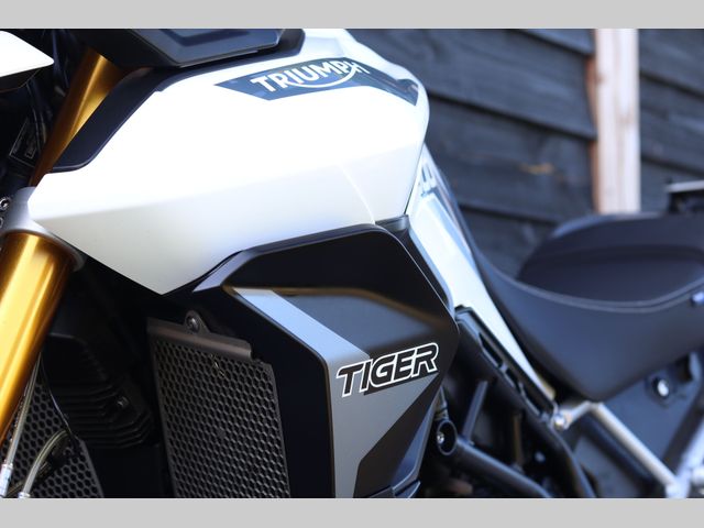 triumph - tiger-900-rally
