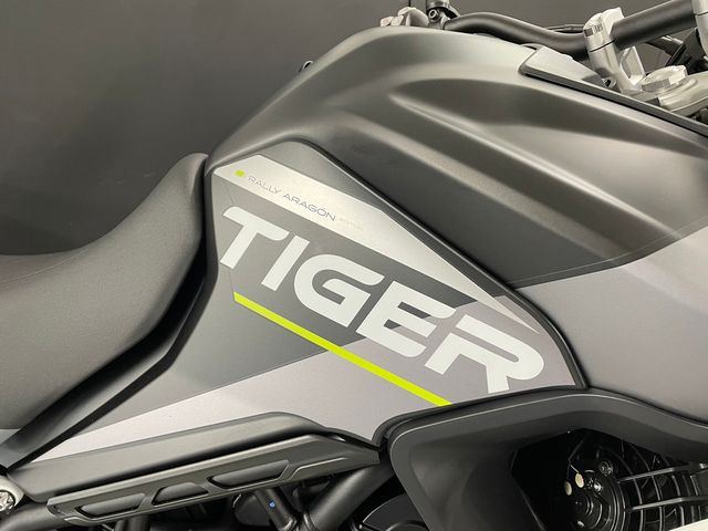 triumph - tiger-900-rally-aragon-edition