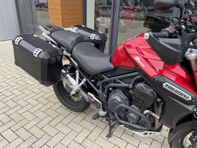 triumph - tiger-explorer